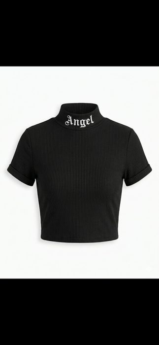 Дамски черен топ с къс ръкав