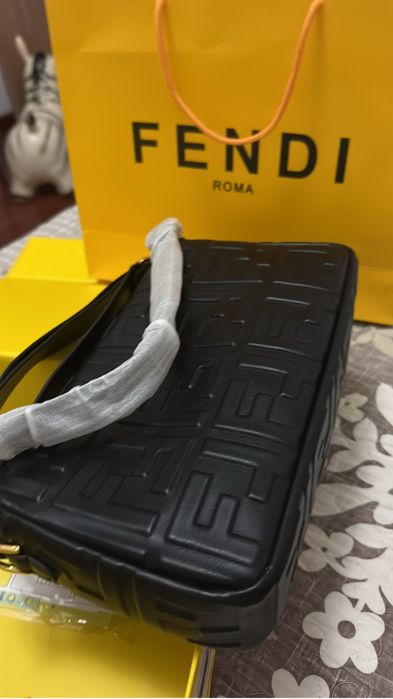 Сумка новая Fendi