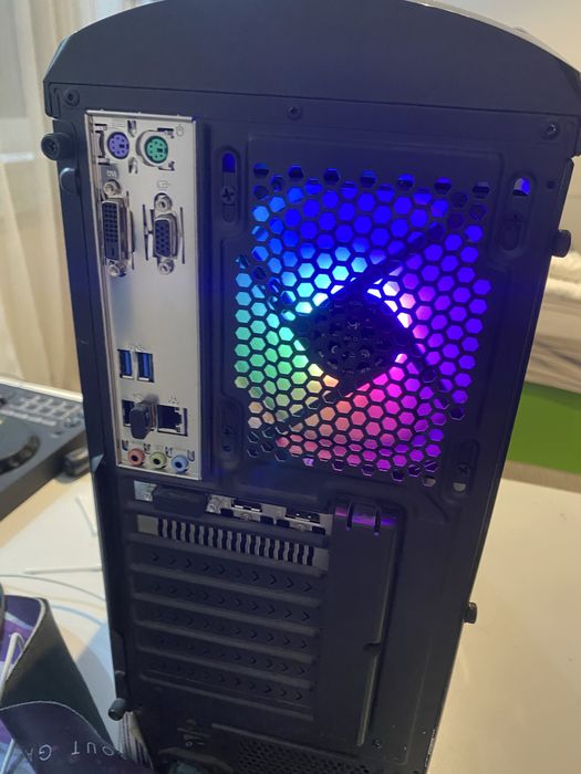 PC/calculator de gaming CA NOU!!