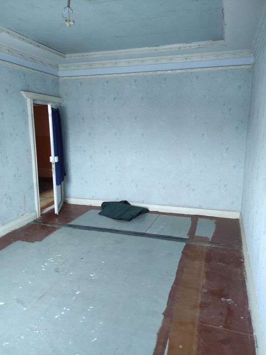 Ko'p qavatli uy, kvartira, dom