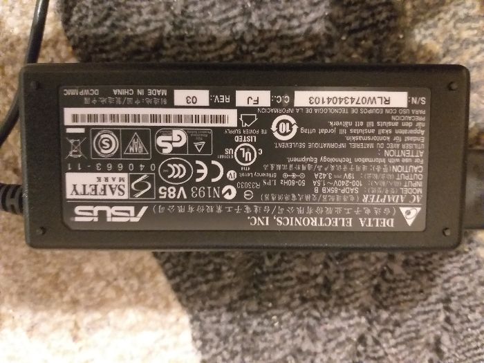 Лаптоп ASUS (Асус)