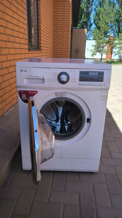 Стиральная машина LG Direct Drive 8kg.