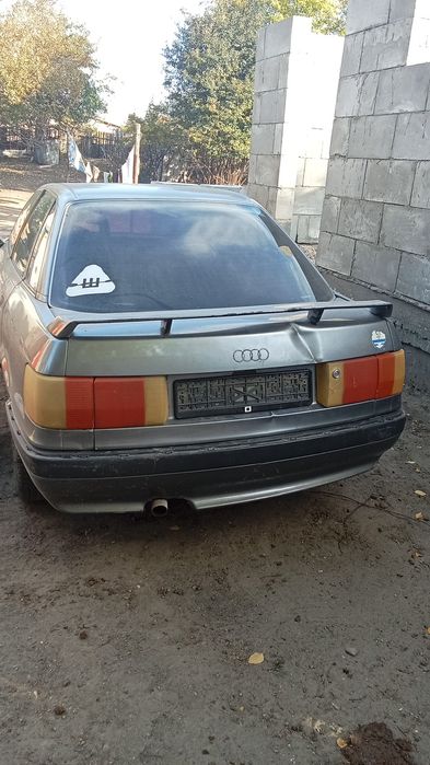 Продам машыну Ауди 90