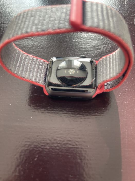 Apple Watch SE 40мм