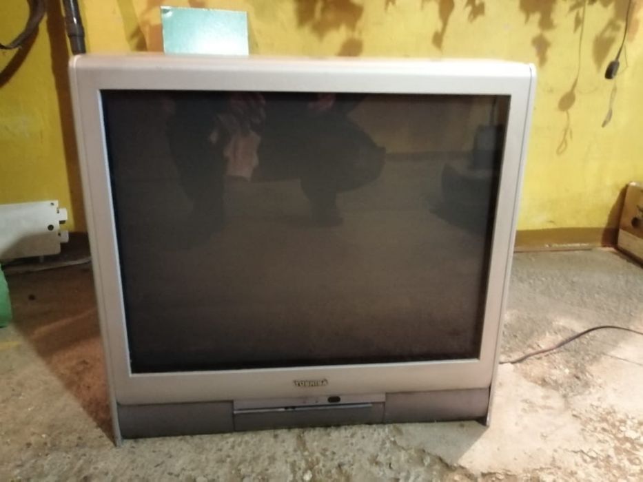 Продам телевизор