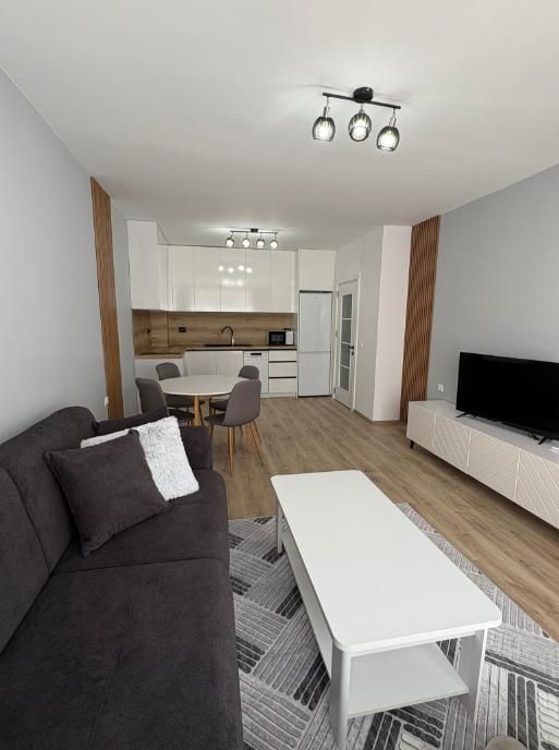 Дава се под наем Двустаен апартамент в Пловдив, Кючук Париж - 60 кв.м за 500 € - Снимка #1