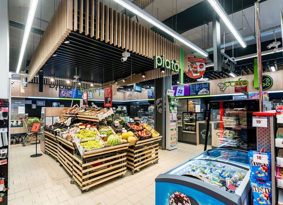 Spatiu comercial Piatra Neamt, inchiriat Profi, 374 mp