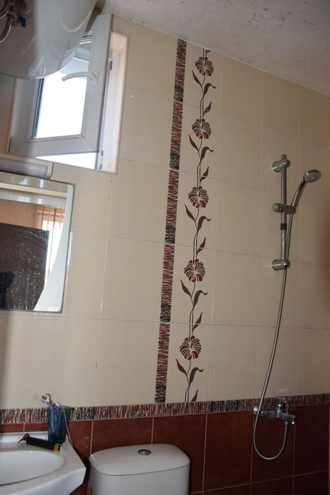 Триетажна къща! ж.к."Красна Поляна 2"!