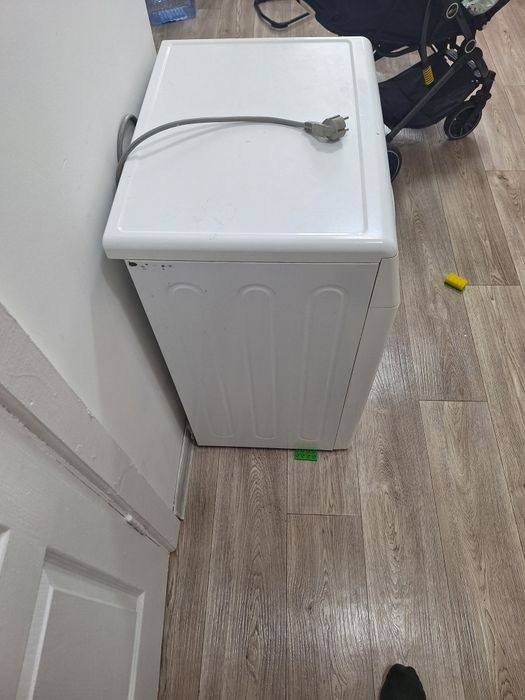 Продам стиралку 6кг