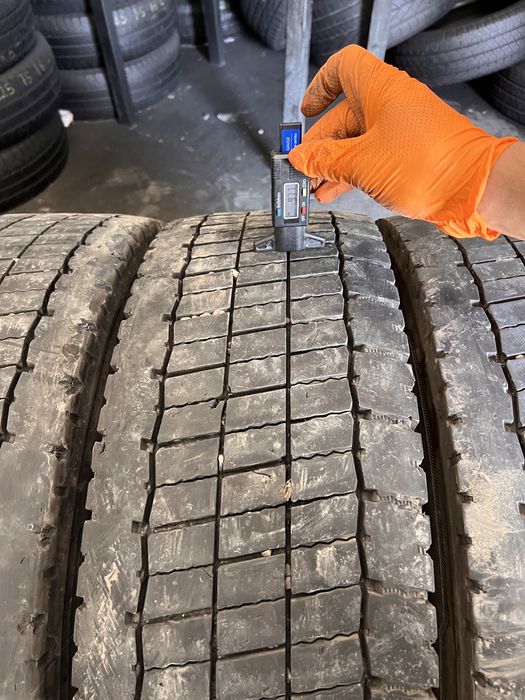 4 anvelope camion 235/75/17.5 , Continental , 9.5 mm