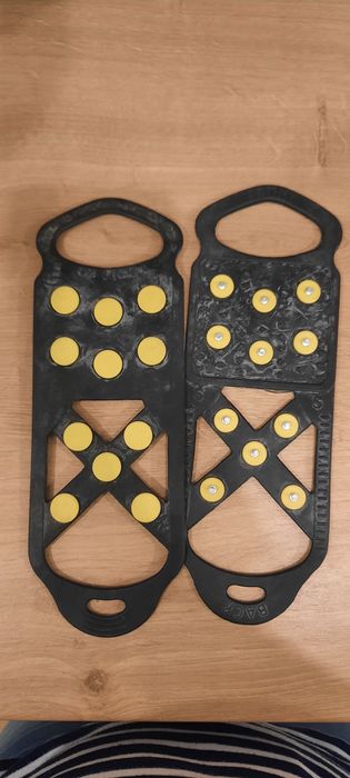 Crampoane antiderapante antialunecare de iarna pentru ghete, NOu