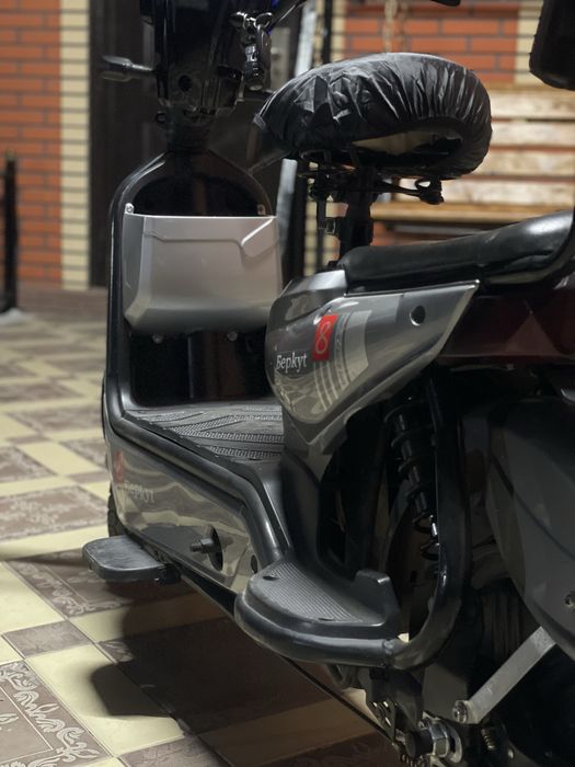 Продам sk8 скутер