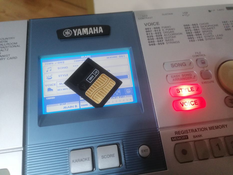 YAMAHA PSR K1  workstation SD keyboard pian orga