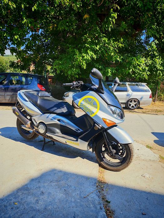 Yamaha T-max 500
