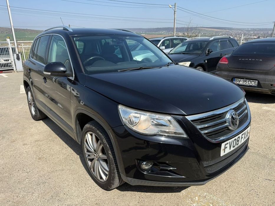 Dezmembrez Vw tiguan 2009 2.0 tdi CBAB 4x4 negru