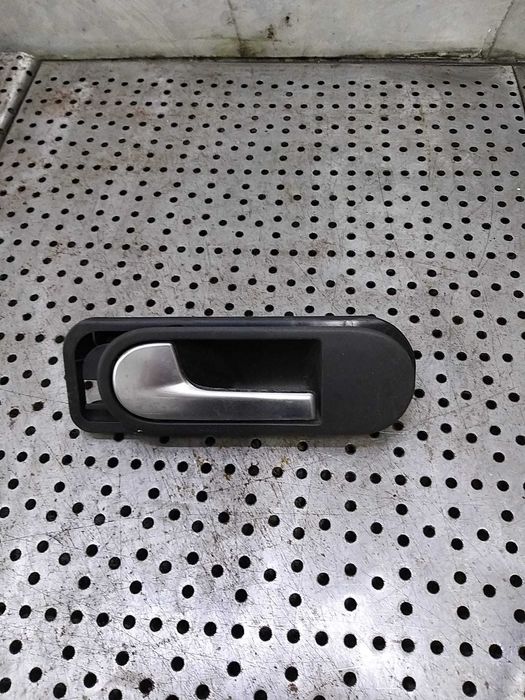 Maner interior usa stanga spate vw golf 5 plus 5m0837197