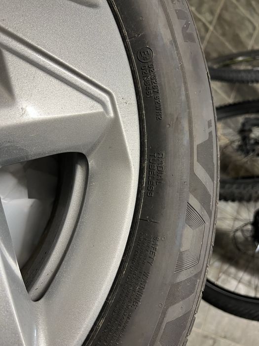 Hyundai Kona джанти и гуми 215/60R17 nexen нови 2025г.