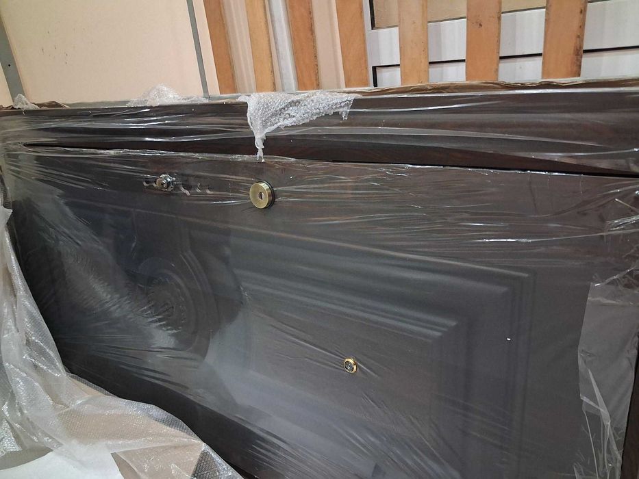 Входна и интериорни врати