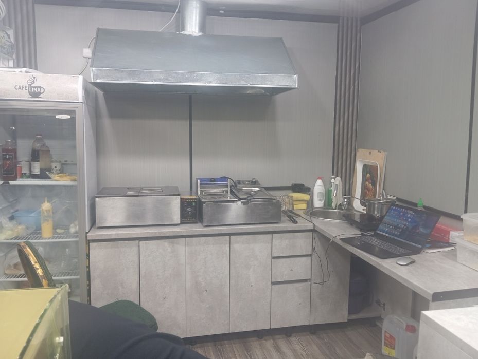 Сдам в аренду фасфудную