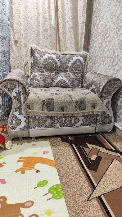 Диван ШАХ 170.000,кресло 80.000