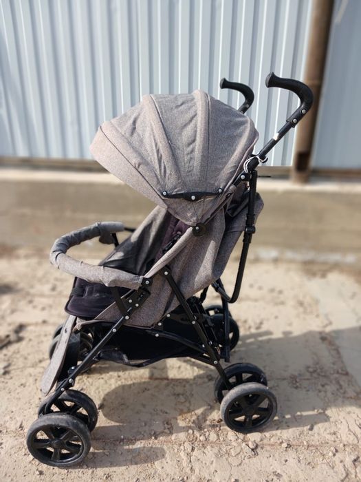 Продам детскии коляска