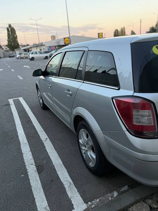Opel Astra H facelifte