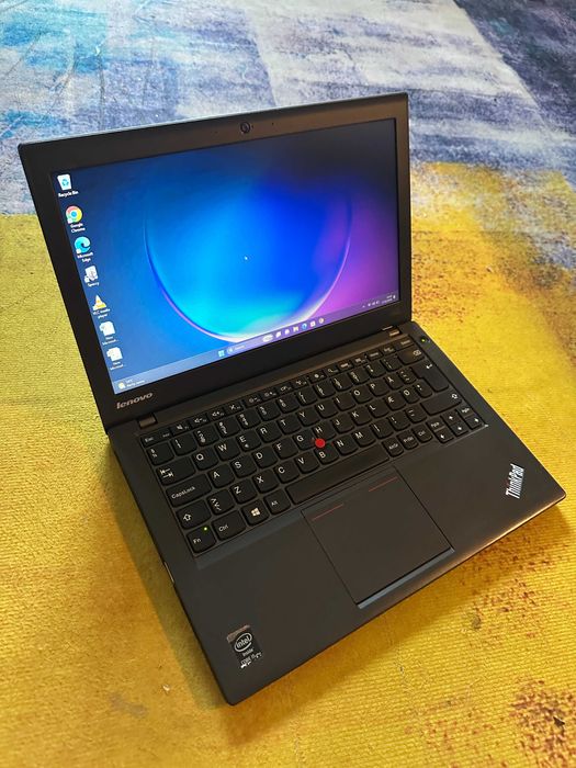 laptop Lenovo x240, i5, 8 gb, ssd 120, ideal tester