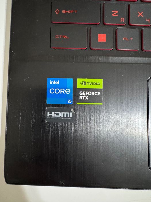 Ноутбук MSI с RTX 20 серия / Intel Core i5 / 8GB / 256GB SSD