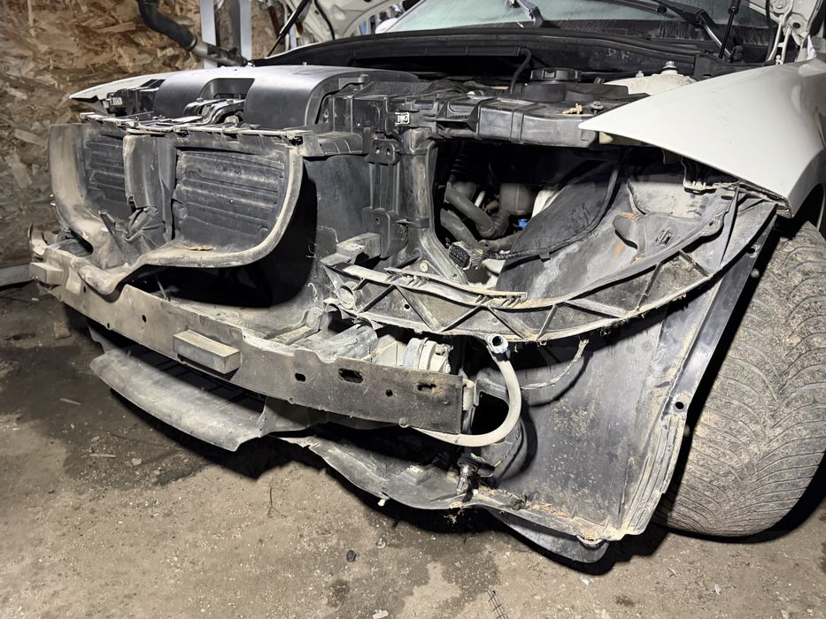 Маска за BMW E87 с 1 серия