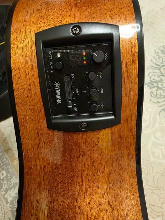 Гитара марки Yamaha original