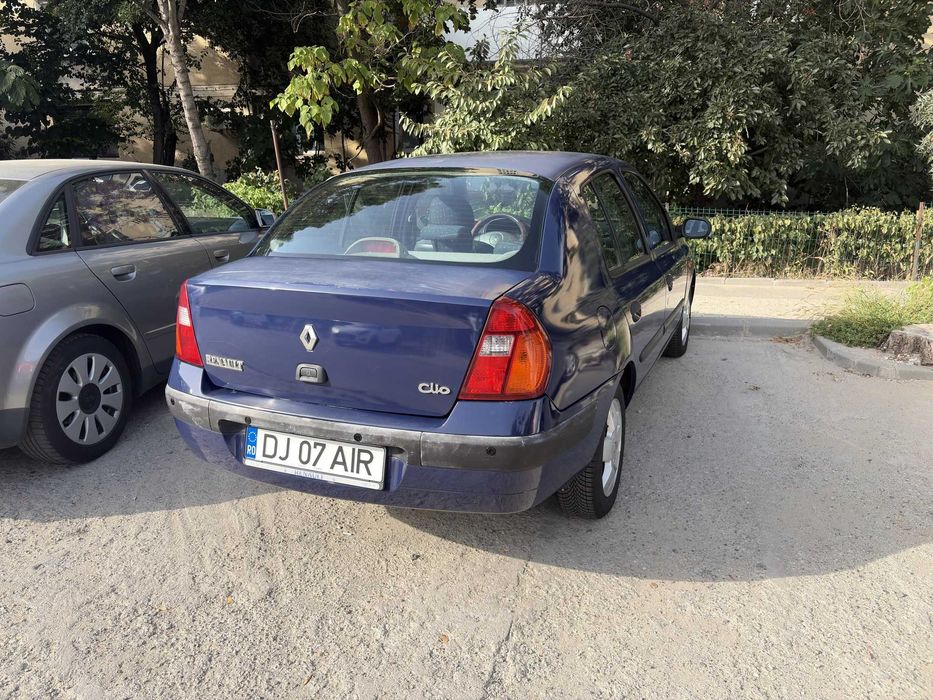 Renault Clio Symbol 1.4 MPI 2003, acte la zi