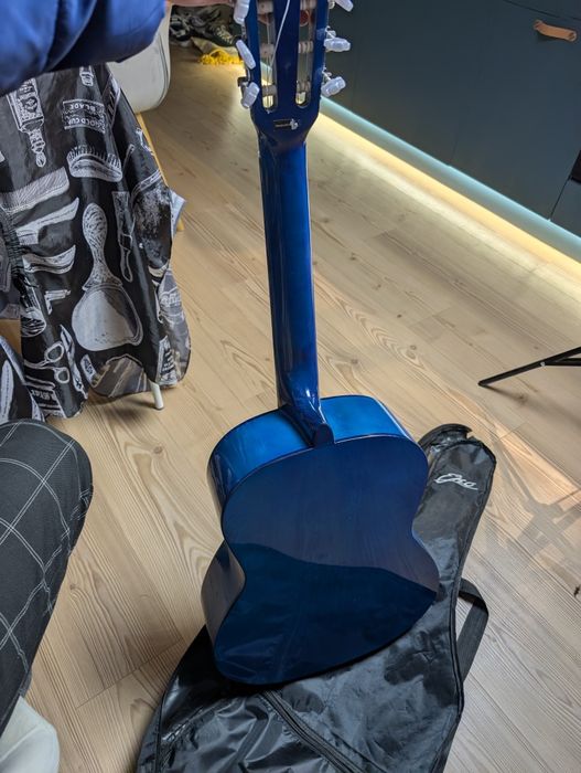 Класическа китара 4/4 Eko CS10-BLU, Найлонови струни, Включен калъф, Син