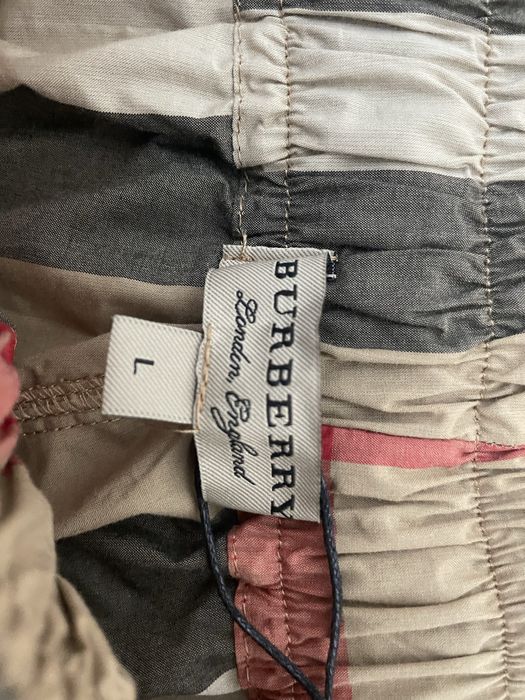 Продам шорты Burberry
