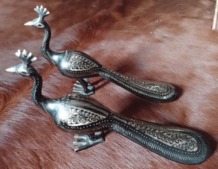 Pereche fazani din bronz masiv piese gravate integral manual,stare exc