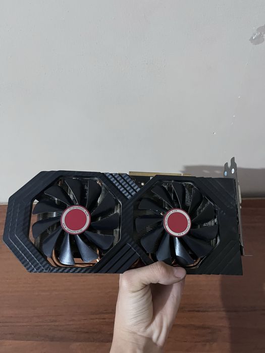 продаю видеокарту AMD Radeon RX 580 Series 8 гб