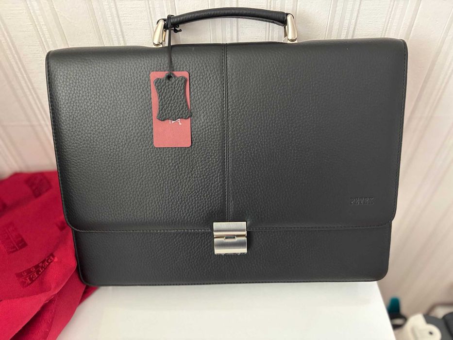 бизнес чанта Petek