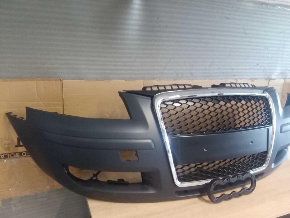 Pachet bara fata cu grile Audi A3 8P + Sportback 05-08 fagure/crom