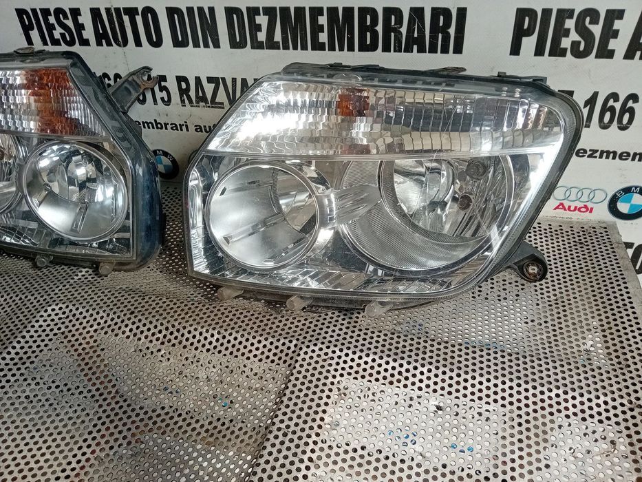 Faruri Far Stanga Dreapta Dacia Duster An 2010-2013 Anglia Originale