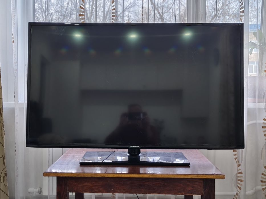 Телевизор Samsung б/у в рабочем состоянии. Не Smart.