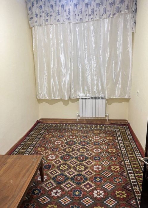 Ижарага 3 хонали квартира берилади обстоновка бор