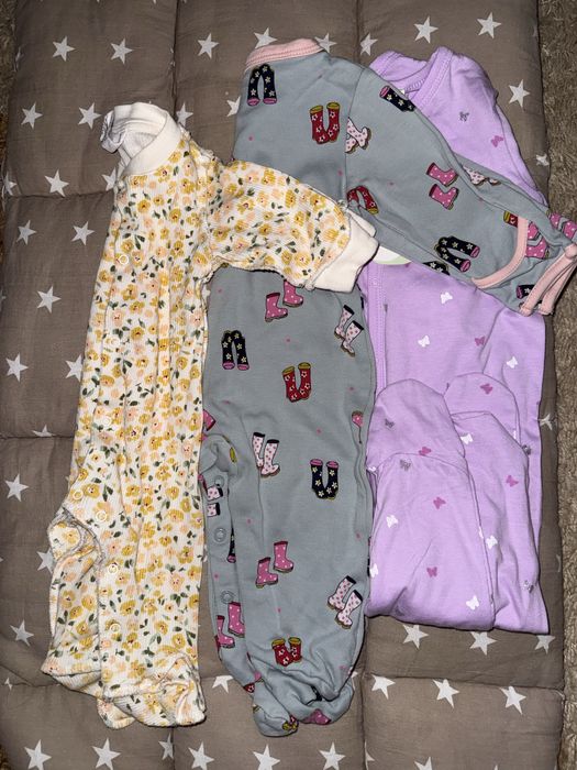 Продам детские вещи