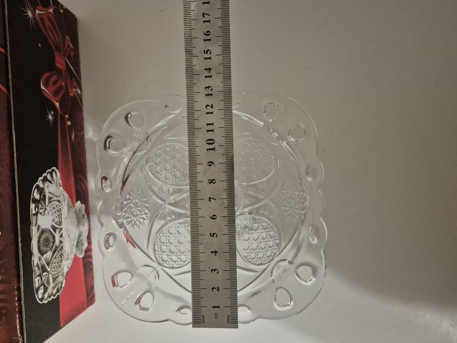 Продам стеклянные вазы