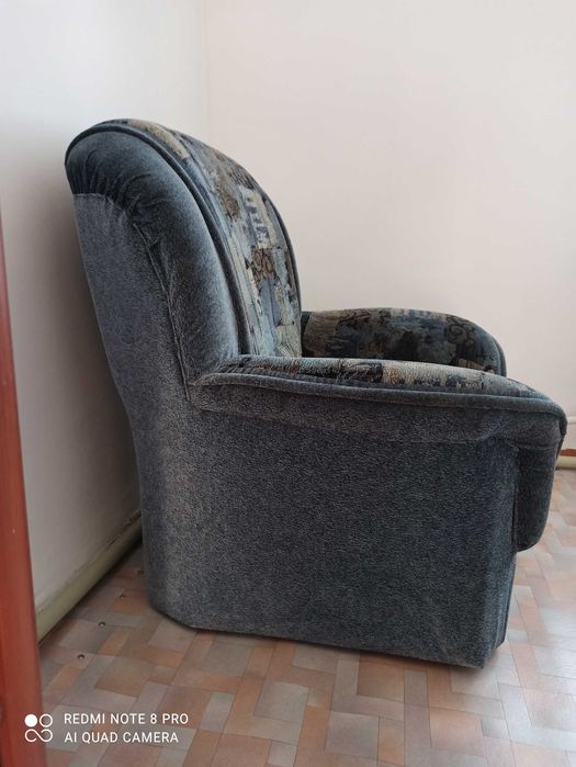 Распродажа.Кресло от гарнитура.