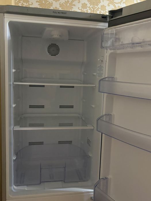 Продам холодильник