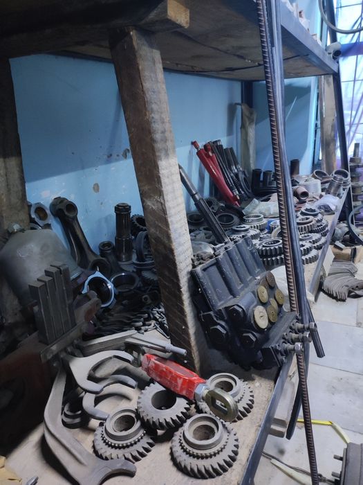 Traktorlar Mtz TTZ Xachir va boshqa turdagi traktorlar