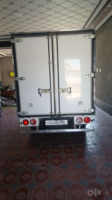 KIA BONGO III sotiladi  YILI 2023