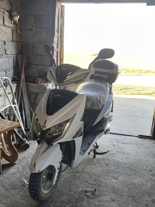 Продам скутер на ходу