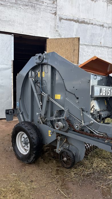 Продам прессподборщик JB 15
