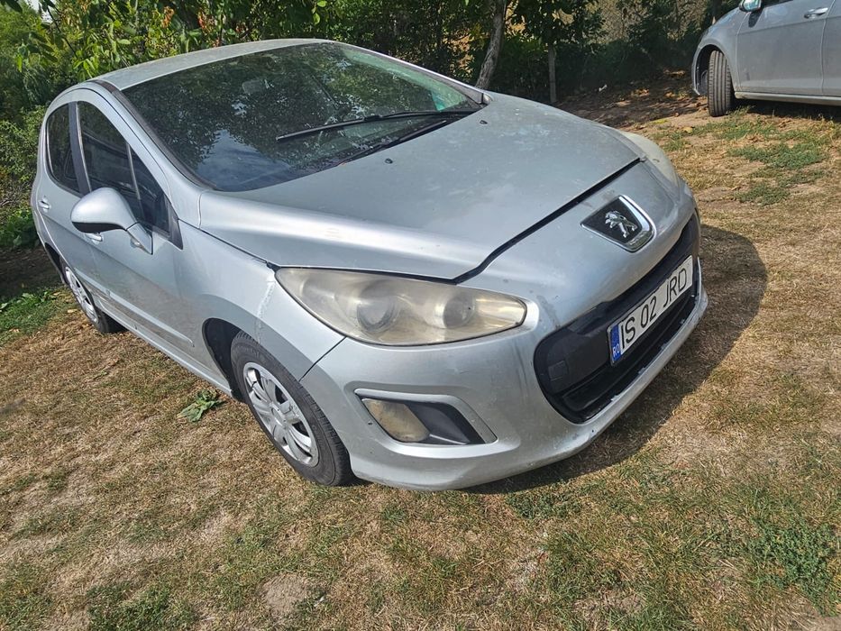 Vand peugeot 308 diesel 1.6 euro 5 DEFECT