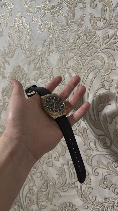 Часы Beverly hills